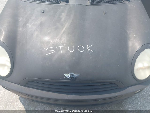 2006 MINI COOPER WMWRC33576TK65011 Photo 9