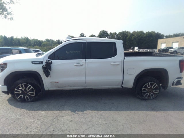 3GTUUEE81PG172268 GMC Sierra 1500 4wd  Short Box At4