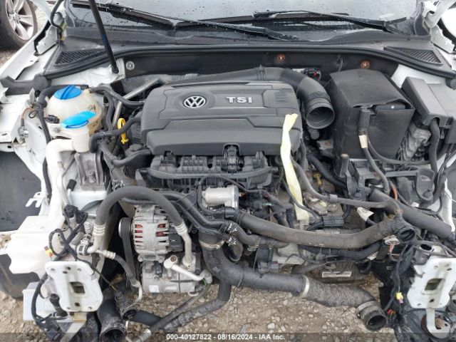 1VWDT7A33HC052675 Volkswagen Passat 1.8t R-line