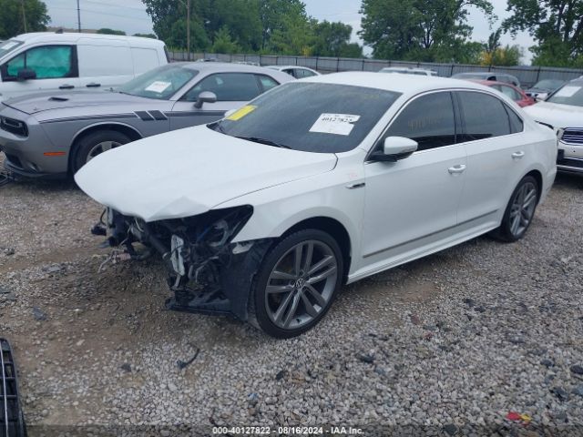 1VWDT7A33HC052675 Volkswagen Passat 1.8t R-line
