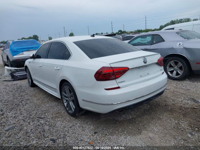 1VWDT7A33HC052675 Volkswagen Passat 1.8t R-line