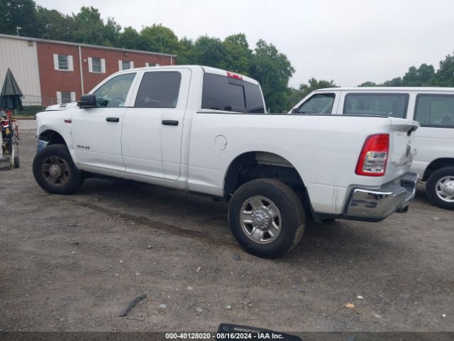 3C6UR5CJXNG110864 RAM 2500 Tradesman  4x4 6'4 Box