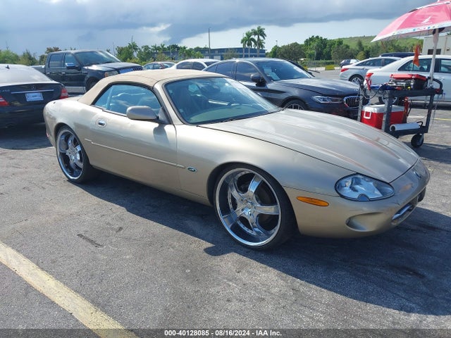 1998 JAGUAR XK8 SAJGX2243WC024825 Photo 0