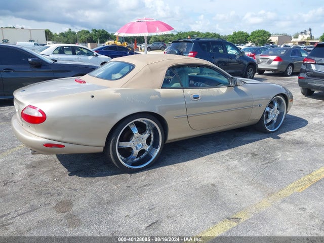 1998 JAGUAR XK8 SAJGX2243WC024825 Photo 3