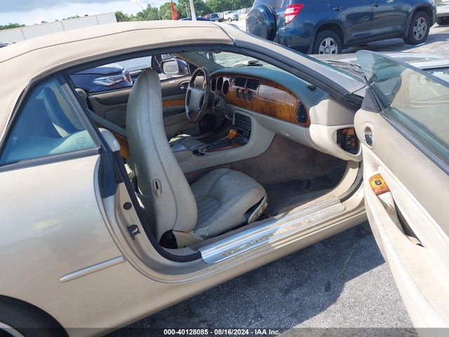 1998 JAGUAR XK8 SAJGX2243WC024825 Photo 4