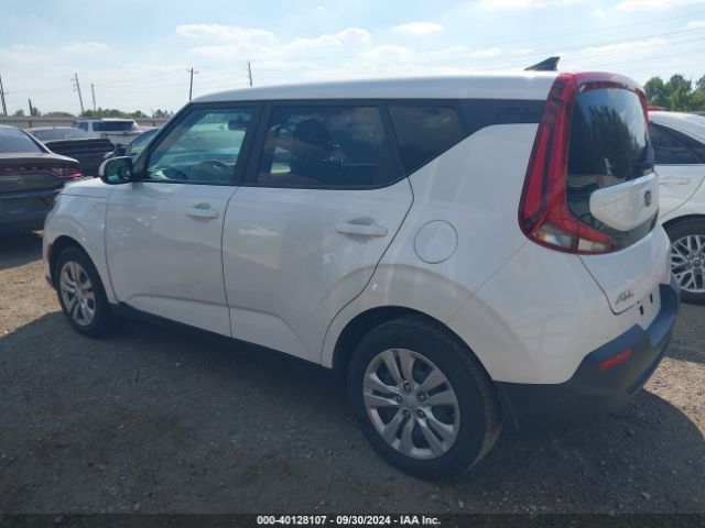 KNDJ23AU8M7797242 KIA SOUL LX