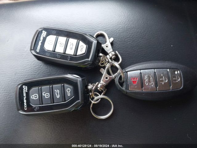 KNMAT2MV1GP708806 Nissan Rogue S/sl/sv