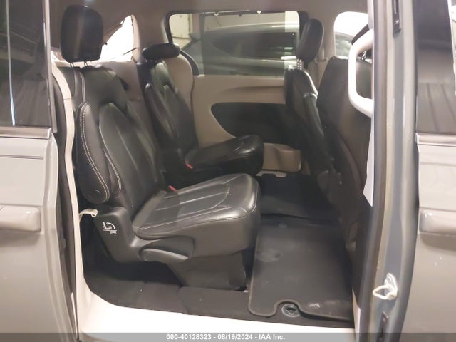 Chrysler Pacifica Touring L 2022 2C4RC1BG8NR117272 Image 8
