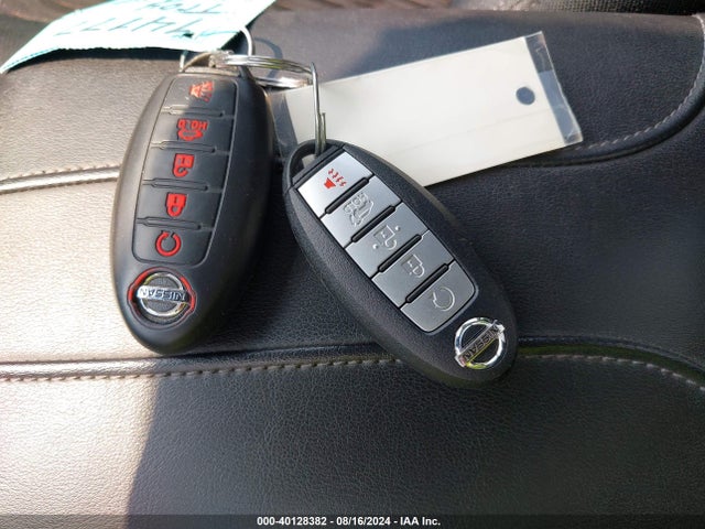 Nissan ROGUE SV 2018 5N1AT2MVXJC755293 Image 11