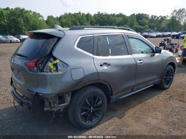 Nissan ROGUE SV 2018 5N1AT2MVXJC755293 Image 4