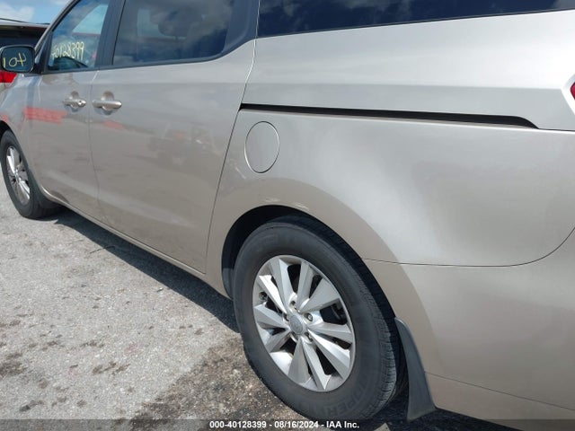 KIA SEDONA LX 2016 KNDMB5C17G6180601 Image 14