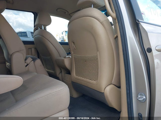 KIA SEDONA LX 2016 KNDMB5C17G6180601 Image 8