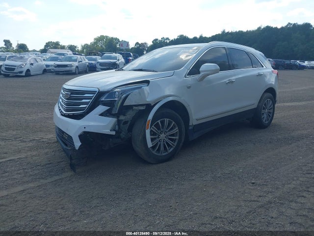 2019 CADILLAC XT5 1GYKNCRSXKZ281152 Photo 1