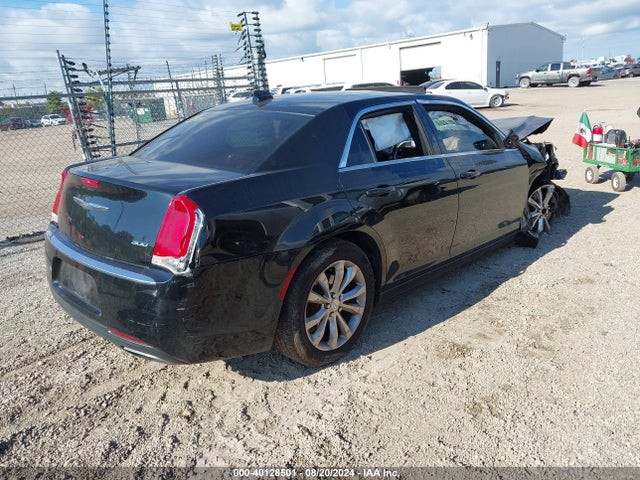 Chrysler 300 Anniversary Edition 2016 2C3CCARG6GH305233 Image 4
