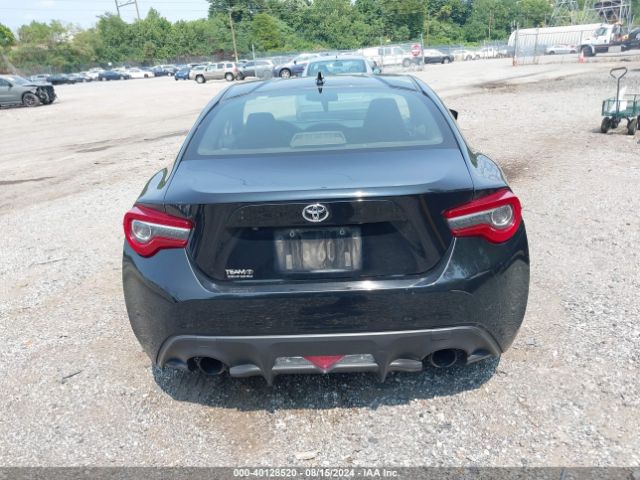 JF1ZNAA1XH9701325 Toyota 86