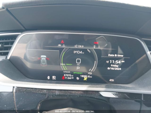 WA1LAAGE7KB011189 Audi E-tron Premium Plus