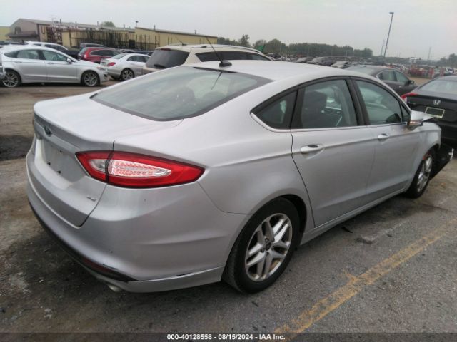 1FA6P0H7XG5124271 Ford FUSION SE