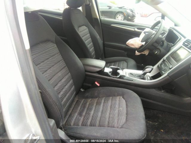 1FA6P0H7XG5124271 Ford FUSION SE