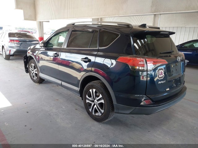 Toyota RAV4 LE 2018 2T3ZFREV0JW466605 Image 3