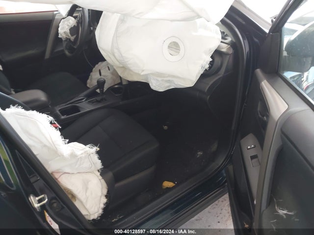 Toyota RAV4 LE 2018 2T3ZFREV0JW466605 Image 5