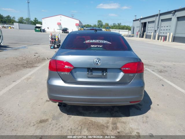 3VWLL7AJ3EM440672 Volkswagen Jetta 2.0l Tdi