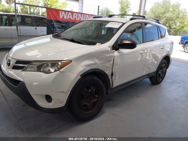 Toyota RAV4 LE 2015 JTMZFREV8FD075903 Image 6