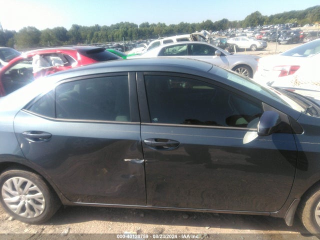 Toyota COROLLA LE 2017 5YFBURHE0HP696491 Image 13