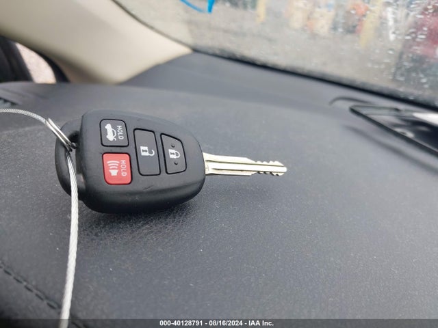 Toyota COROLLA LE 2014 2T1BURHE0EC113736 Image 11