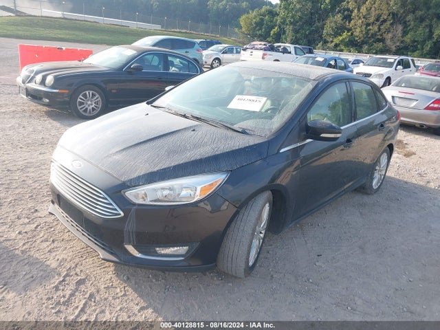 Ford Focus Titanium 2015 1FADP3J26FL273309 Image 2
