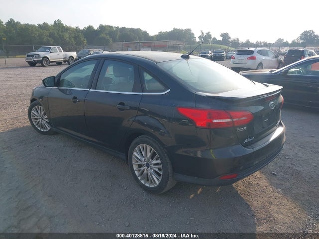 Ford Focus Titanium 2015 1FADP3J26FL273309 Image 3