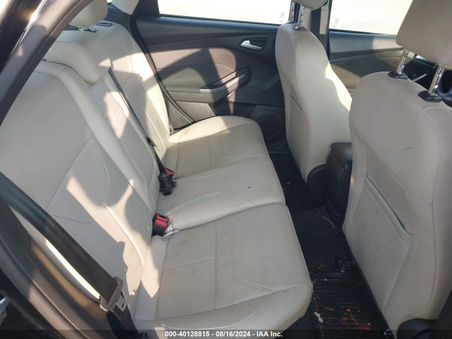 Ford Focus Titanium 2015 1FADP3J26FL273309 Image 8