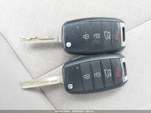 5XYPGDA35GG110346 KIA Sorento 2.4l Lx
