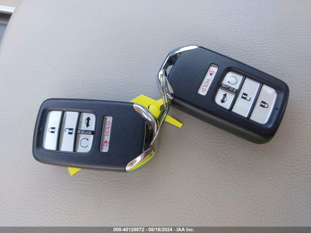 Продажа на аукционе авто 2018 Honda Accord Ex-l, vin: 1HGCV1F5XJA073753, номер лота: 40128872