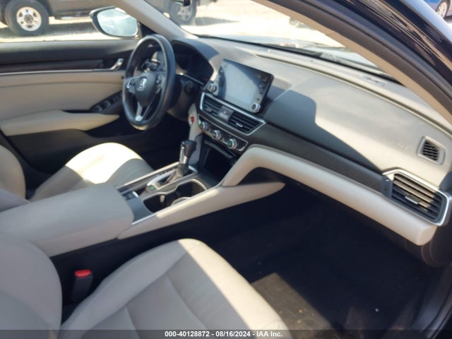 Продажа на аукционе авто 2018 Honda Accord Ex-l, vin: 1HGCV1F5XJA073753, номер лота: 40128872
