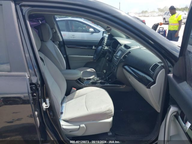 5XYKT4A63EG526733 KIA SORENTO LX