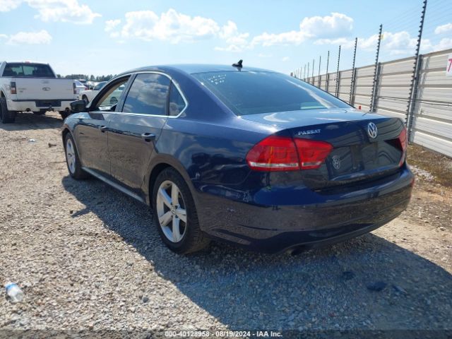 1VWAT7A35FC110835 Volkswagen Passat 1.8t Limited Edition