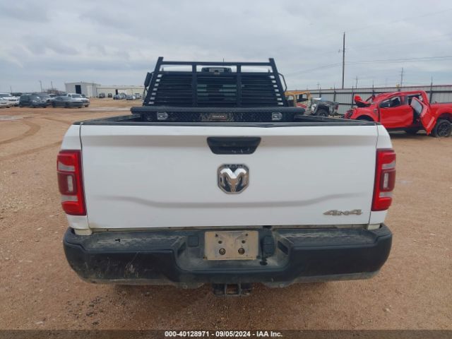 3C6UR5HJ3NG203914 RAM 2500 Tradesman  4x4 8' Box