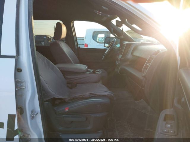 3C6UR5HJ3NG203914 RAM 2500 Tradesman  4x4 8' Box