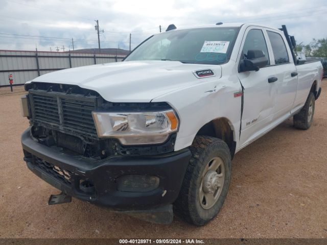 3C6UR5HJ3NG203914 RAM 2500 Tradesman  4x4 8' Box