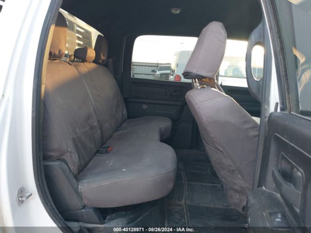 3C6UR5HJ3NG203914 RAM 2500 Tradesman  4x4 8' Box