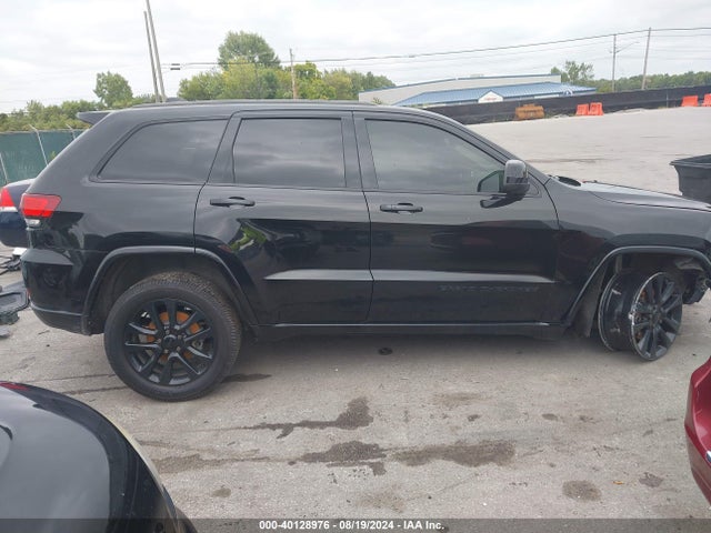 1C4RJFAG4KC661020 Jeep Grand Cherokee Altitude 4x4