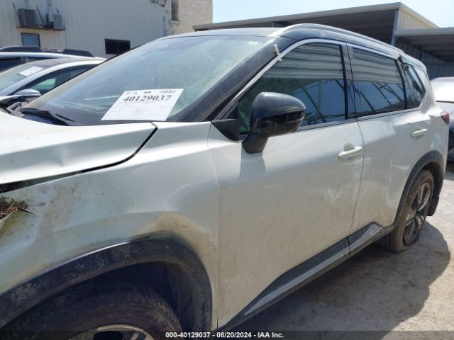 JN8AT3DDXMW314398 Nissan Rogue Platinum Intelligent Awd