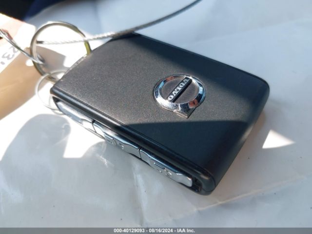 YV4L12RWXP1345535 Volvo Xc60 B5 Plus Dark Theme