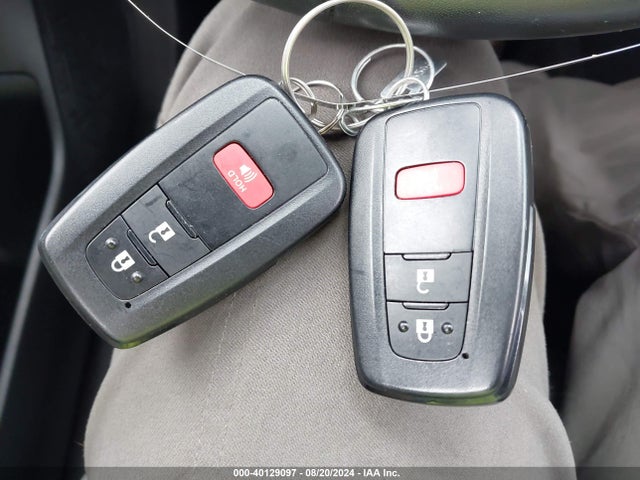Toyota Rav4 Xle 2020 JTMP1RFVXLJ035257 Image 11