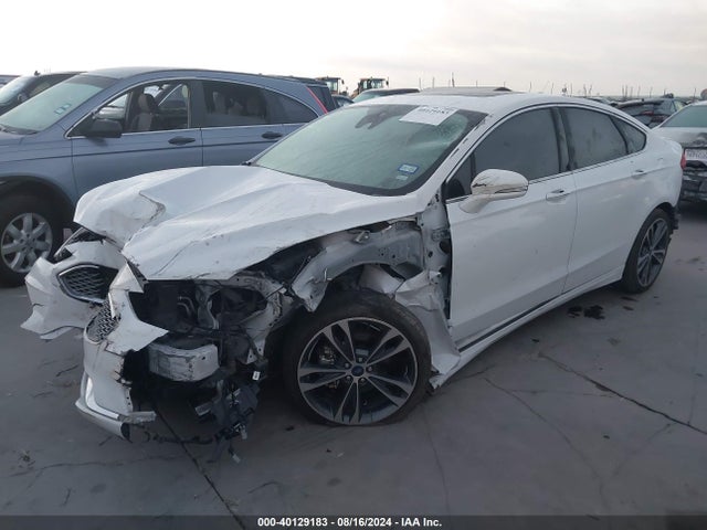 Ford Fusion Titanium 2020 3FA6P0D93LR128063 Image 2