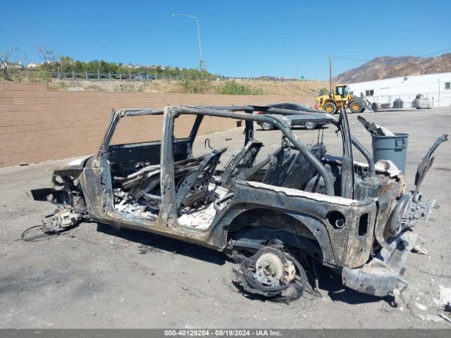 1C4BJWDG5HL592151 Jeep Wrangler Unlimited Sport 4x4