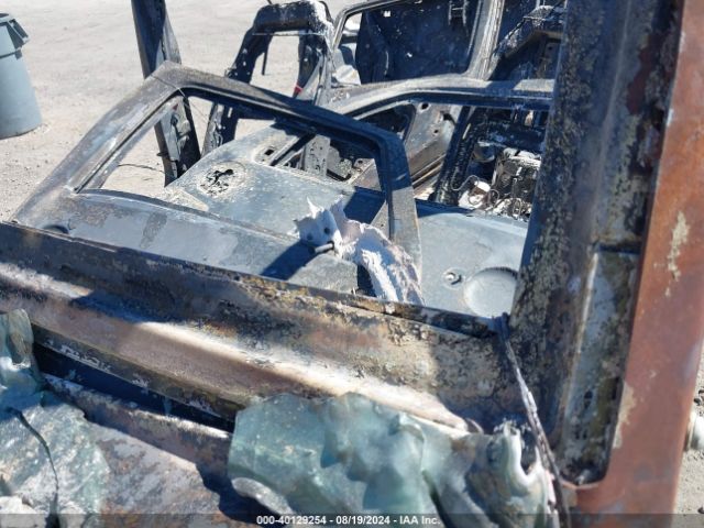 1C4BJWDG5HL592151 Jeep Wrangler Unlimited Sport 4x4