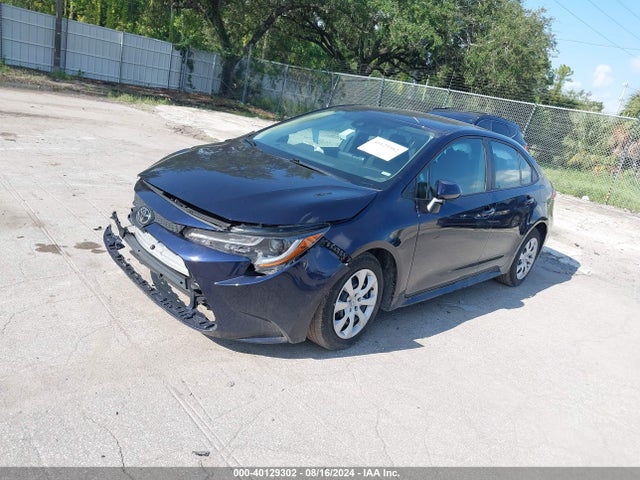 Toyota COROLLA LE 2022 5YFEPMAE1NP358854 Image 2