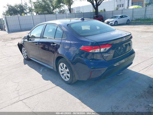 Toyota COROLLA LE 2022 5YFEPMAE1NP358854 Image 3
