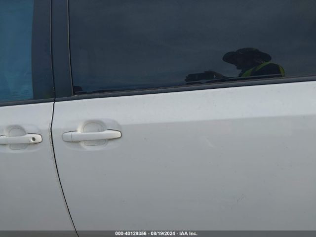 5TDYK3DC6ES417016 Toyota Sienna Xle V6 8 Passenger